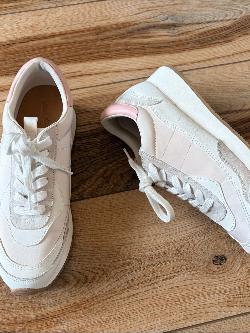 Women’s White and Blush Low-Top Fashion Sneakers